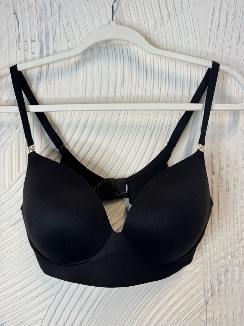 Victoria's Secret Black Molded Padded Bra
